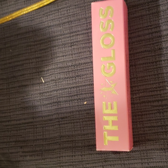 Never used Jeffree star the gloss wet peach - Picture 2 of 2